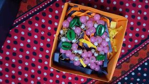 Pink &amp; Green and white