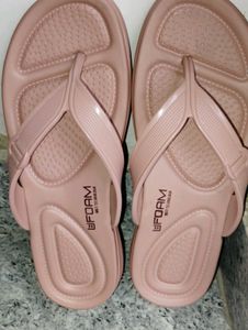 Pink Bfoam Flip Flops - Size 8