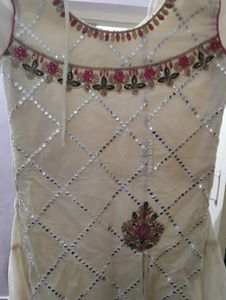Elegant Embroidered Kurti