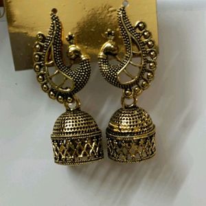 Earring Unused