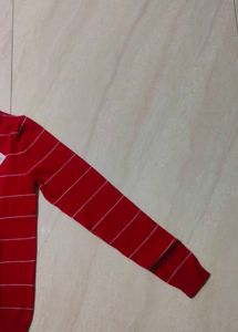 🆕❤️ BRAND NEW Red Striped Knit Top❤️🆕