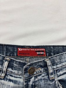 Size: 28-30 Wide Leg Denim Jeans