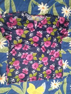 Women&#39;s Top