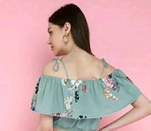 🌱Floral Off-Shoulder Crop Top