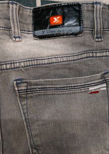 Lightly Washed Distressed Sli...