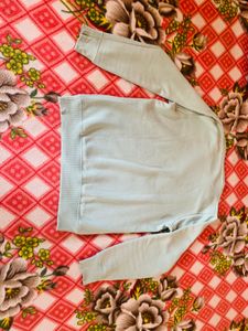 Like New Levi’s Sweatshirt