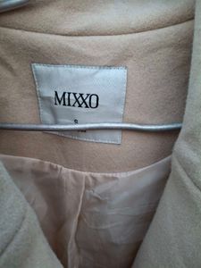 Premium Minimalist Double-breasted Coat