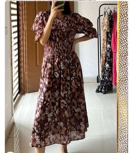 FLORAL smoked Midi Dress