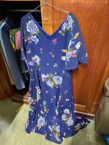Navy Blue Floral Dress|Flowy & Lightweight Size XL