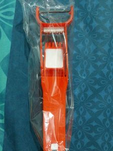 Vegetable Cutter With Peeler Attached (2 In One)