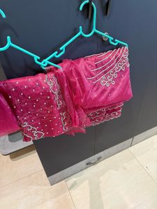 saree with unstitched blouse material