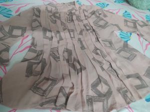 Patterned Pleated Tunic Top