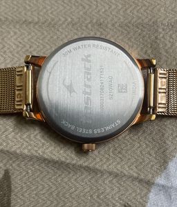 Fastrack 6210WM03 Women’s Watch