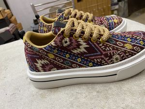 Unisex Canvas Cloth Material Shoes