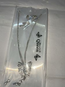 necklace and chain