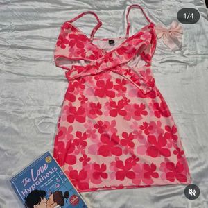 Front / Back Knot Floral Dress
