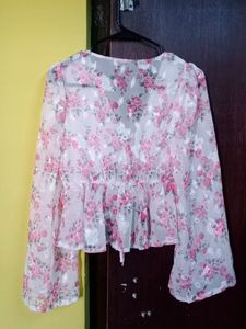 SAVANA Ruffle Blouse