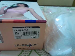 WHITE LA-BRARY FAB-BEE-C Bra