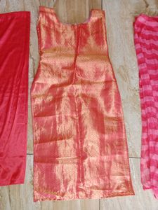 Pattu Kurta Set With Dupatta
