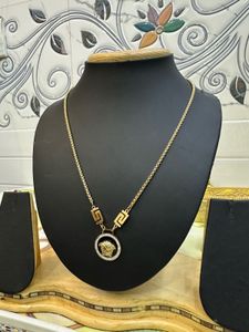 Versace 18K Gold Plated Anti Tarnish Unisex ❤️