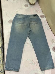 Ripped Boyfriend Jeans