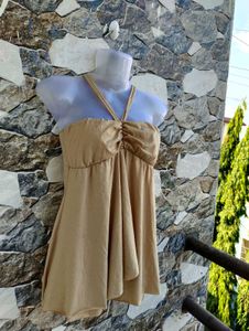 🎀Beige Flared Strap Top