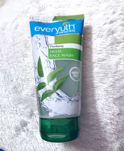 Everyuth Naturals Purifying Neem Face Wash|Antibac
