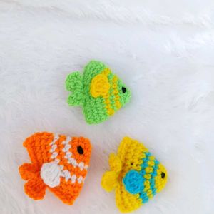 Cute Crochet Fish keychain 🧡💛💙💚