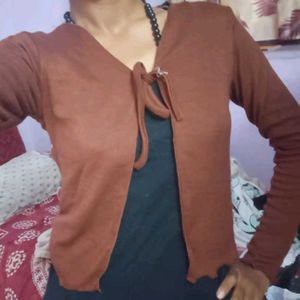Chic Brown Tie-Front Ribbed Crop Top