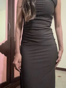Chic One-Shoulder Midi Dress