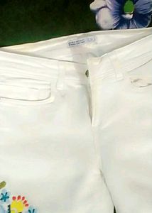 Stylish Used Denim Jeans for Girls – Great Conditi