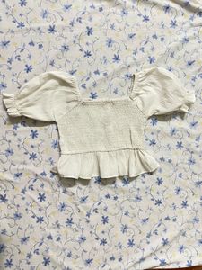 Ruffle Top🦢