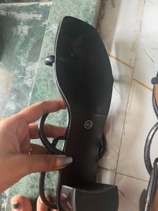 Tokyo Talkies Urban Black Heels