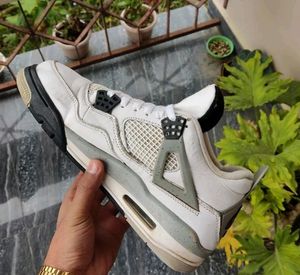 NIKE JORDAN RETRO 4 &lt;&gt;