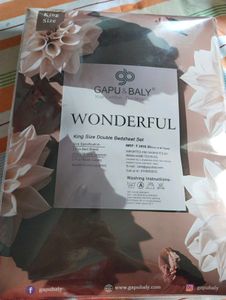 Floral Bedding Set New with tag