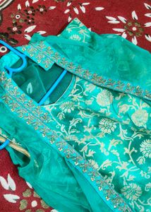 Like New Party Wear Gown With Slug
