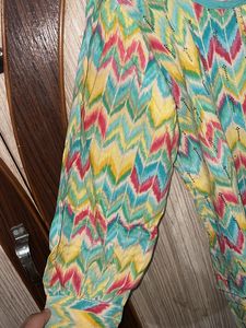 Pakistani Stylish Printed Kurta Set