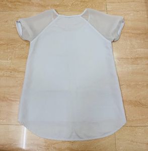 White Mesh Sleeves Top 🤍