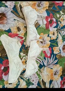 6 Piece Available