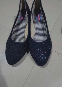 black juti