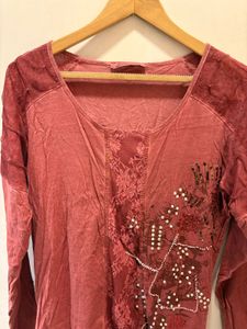 Beautiful Vintage Long Sleeve Top