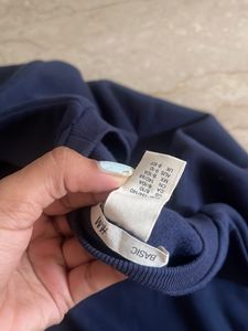 H&amp;M COMFORTABLE BLUE SWEATSHIRT