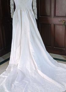 Elegant Wedding Gown