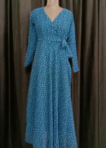 Chic Blue Floral Dress 💙