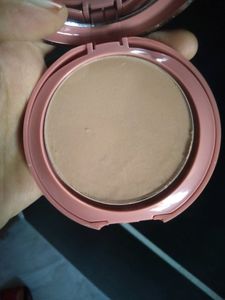 Lakme 9 To 5 Primer+ Matte Foundation Compact Powder