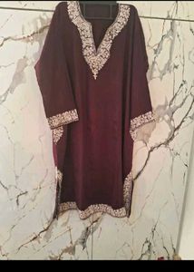 Elegant Embroidered Kurti With Vintage Earrings