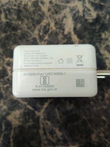 OnePlus Warp 30 Charger