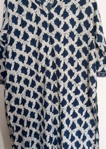 Printed blue white suit set