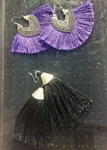 Set of 2 tassel earrings
