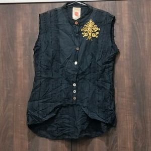 Tops from India and Other Parts Of The World. Available In Size XL And XXL.